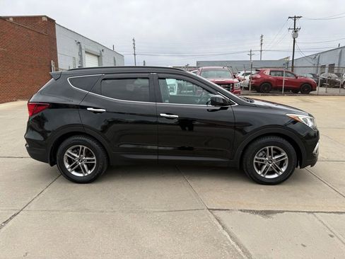 Used 2017 Hyundai Santa Fe Sport image 5