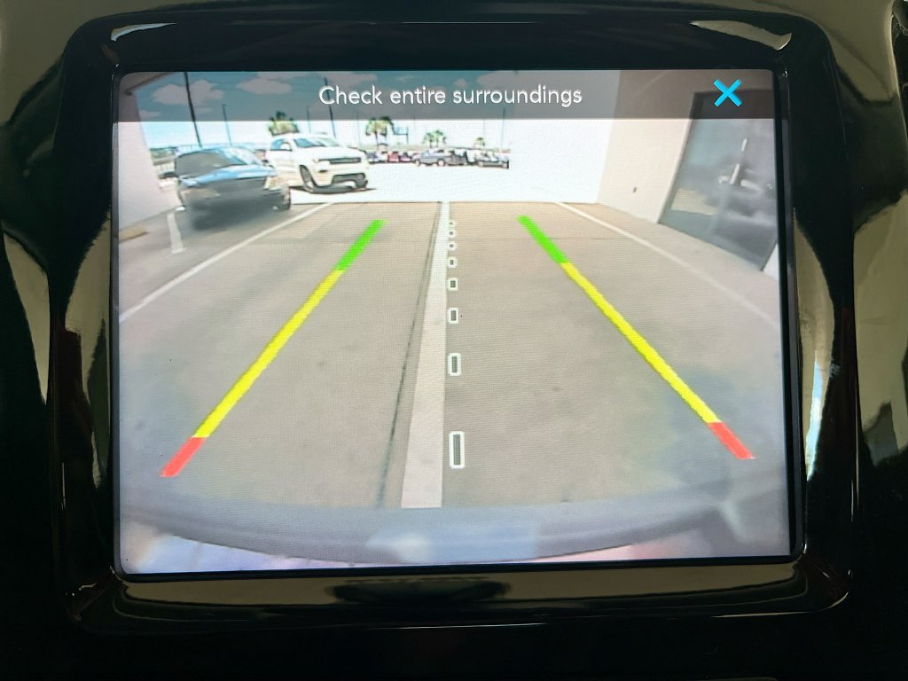 Used 2020 Jeep Cherokee Limited FWD image 14