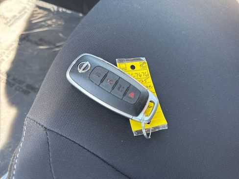 Used 2025 Nissan Sentra SV image 30