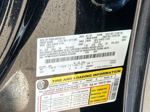 Used 2022 Ford Expedition Limited image 40