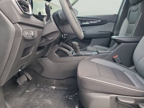 New 2026 Chevrolet TrailBlazer LT w/ Midnight Edition FWD image 19