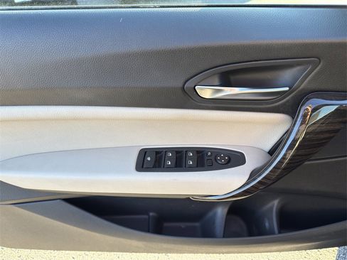 Used 2017 BMW 230i xDrive Convertible image 15