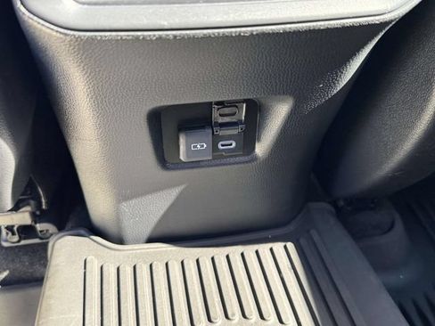 Used 2023 Toyota RAV4 SE w/ Weather & Moonroof Package AWD/4WD image 37