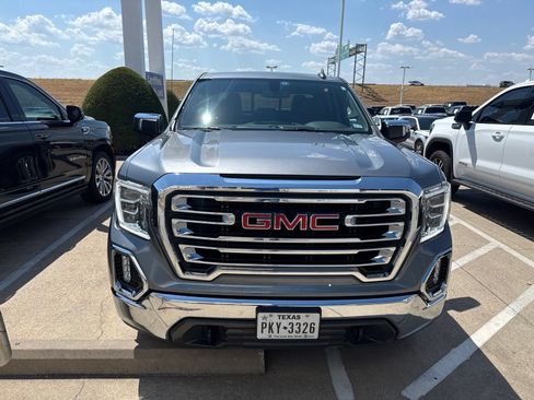 Used 2021 GMC Sierra 1500 SLT AWD/4WD image 2