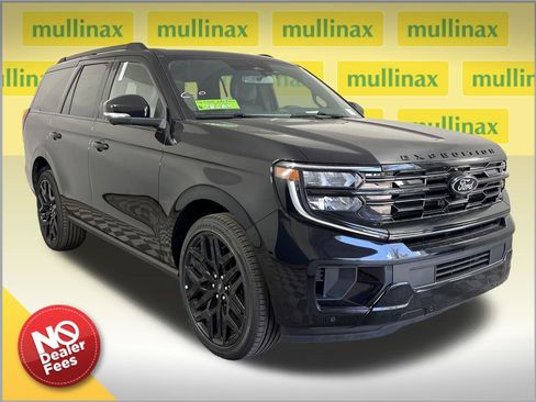 New 2026 Ford Expedition Platinum AWD/4WD image 1