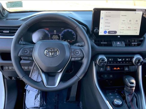 Used 2025 Toyota RAV4 XSE image 5