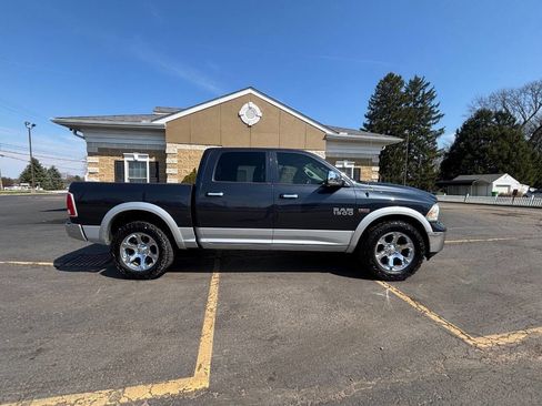 Used 2014 RAM 1500 Laramie w/ Convenience Group image 4