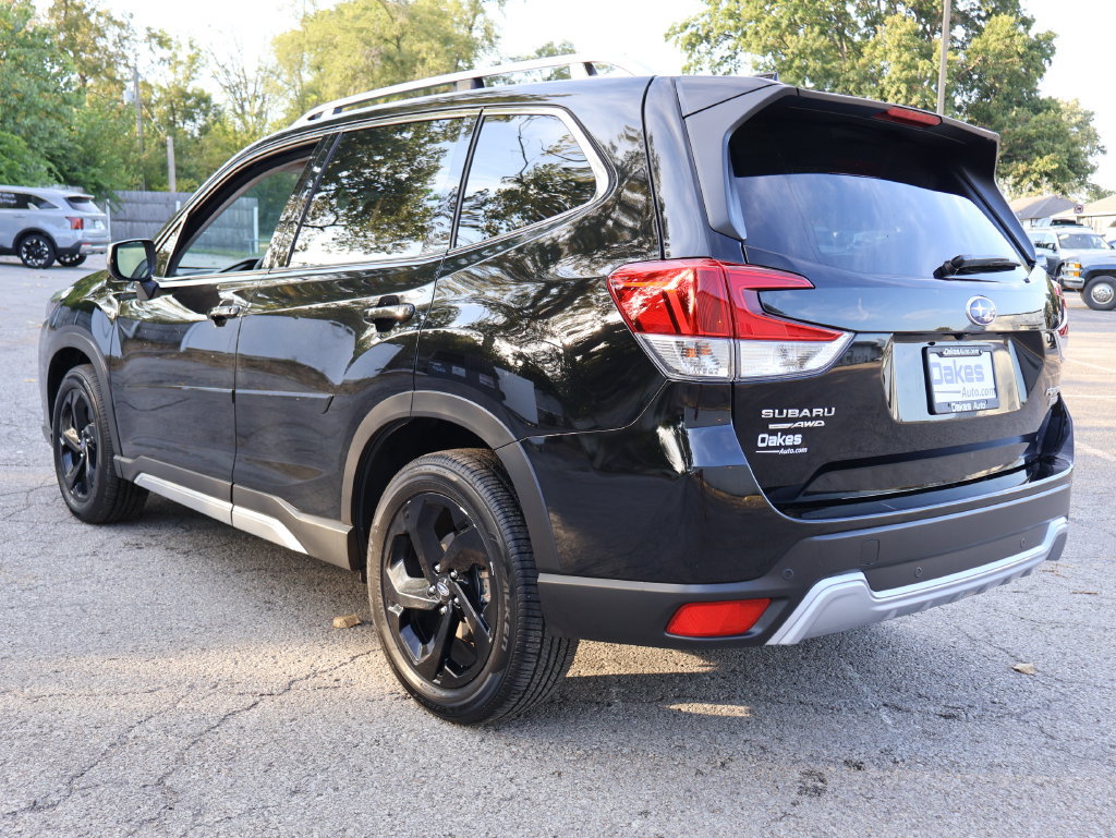 Used 2024 Subaru Forester Touring AWD/4WD image 5