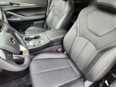 Certified 2026 INFINITI QX60 Luxe w/ Family Package image 11