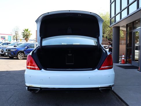 Used 2017 Genesis G90 3.3T Premium RWD image 22