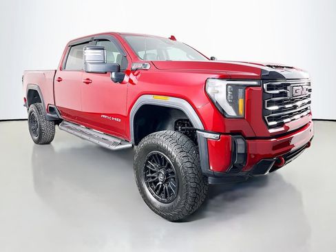 Used 2024 GMC Sierra 2500 AT4 AWD/4WD image 4