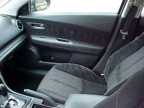 Used 2010 MAZDA MAZDA6 i Sport FWD image 17