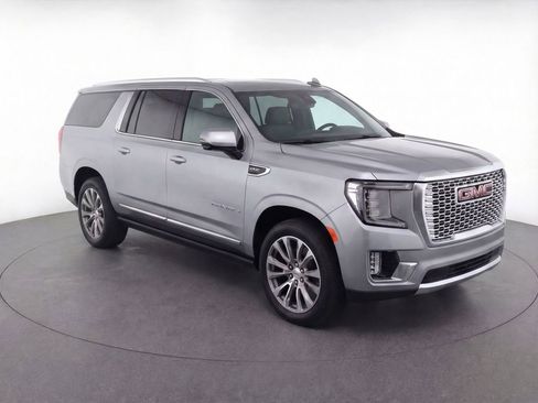 Certified 2023 GMC Yukon XL Denali w/ Denali Reserve Package image 18