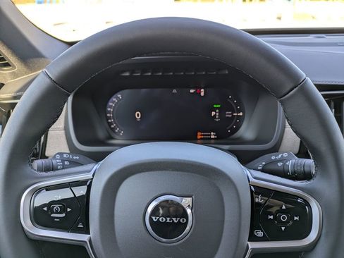 New 2026 Volvo XC90 T8 Plus w/ Protection Package Premier AWD/4WD image 39