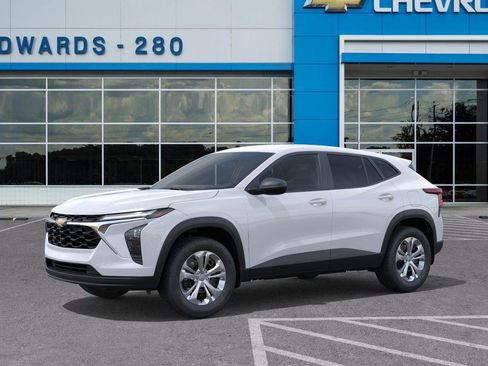 New 2026 Chevrolet Trax LS w/ Driver Confidence Package image 2