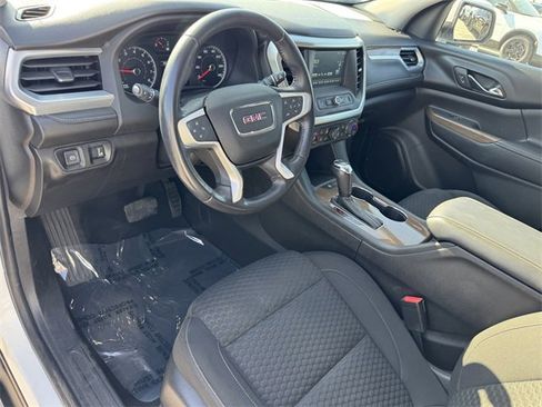 Certified 2018 GMC Acadia SLE image 10