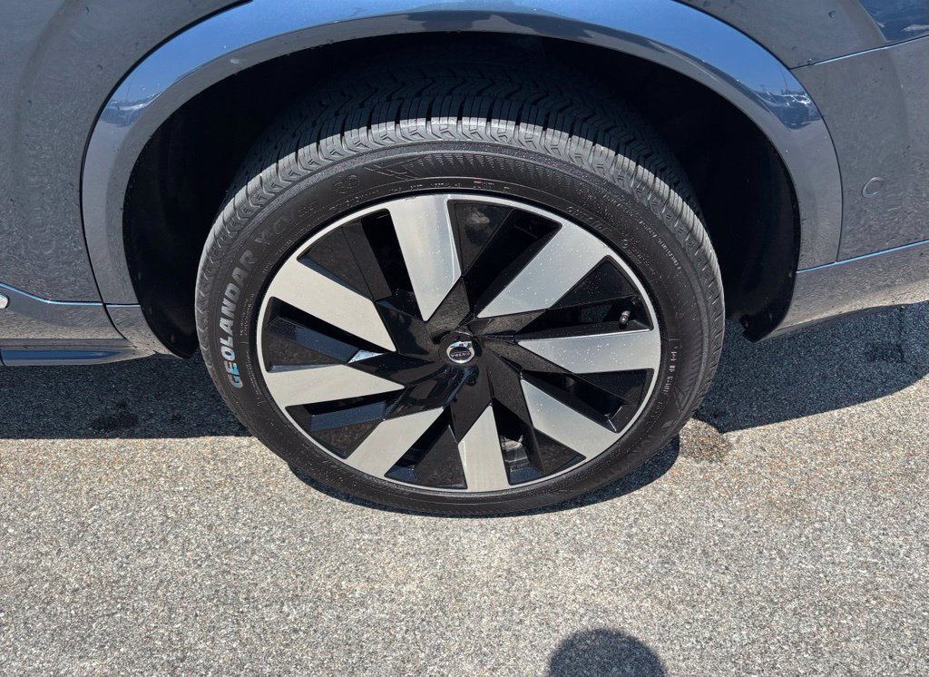 Certified 2023 Volvo XC90 T8 Ultimate w/ Lounge Package AWD/4WD image 34