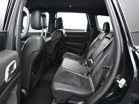 Used 2021 Jeep Grand Cherokee Laredo X image 27