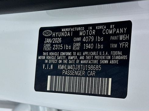 New 2026 Hyundai Elantra Hybrid FWD image 22