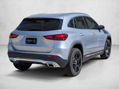 New 2026 Mercedes-Benz GLA 250 image 2