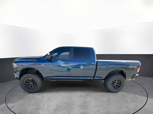 Used 2022 RAM 2500 Big Horn w/ Night Edition AWD/4WD image 4