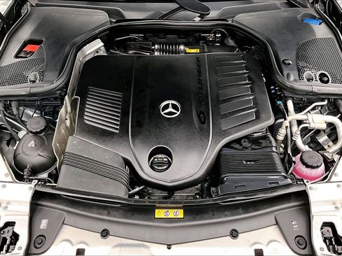 Used 2022 Mercedes-Benz E 450 4MATIC All-Terrain Wagon image 9
