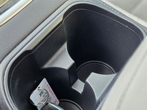 Certified 2025 Subaru Outback Premium image 32