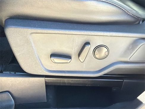 Used 2025 Ford Bronco Outer Banks image 21