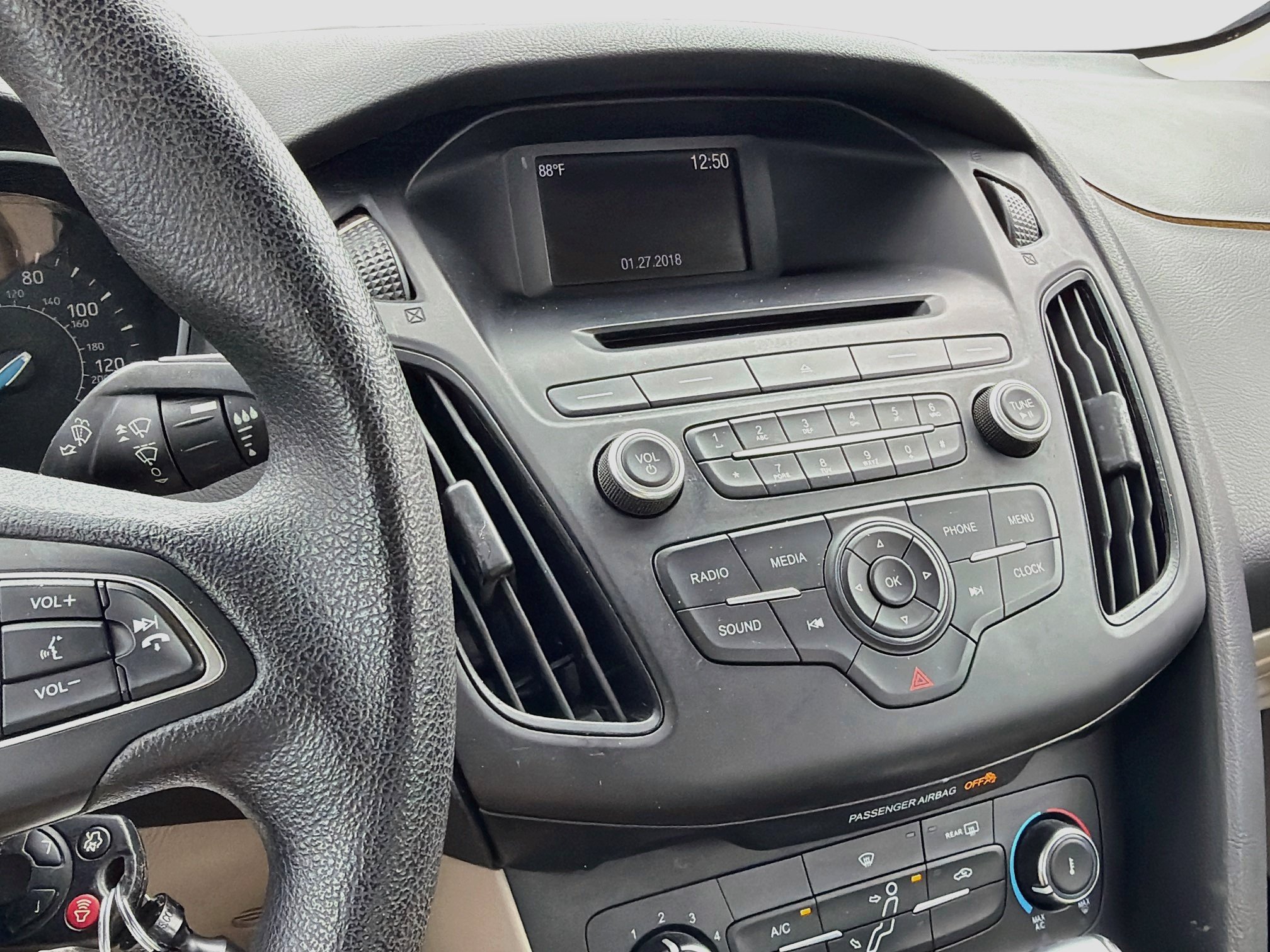 Used 2016 Ford Focus SE FWD image 23