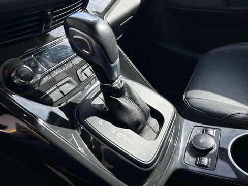 Used 2014 Ford Escape Titanium w/ Equipment Group 401A image 18