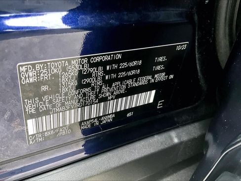 Used 2024 Toyota RAV4 SE w/ Weather & Moonroof Package AWD/4WD image 34