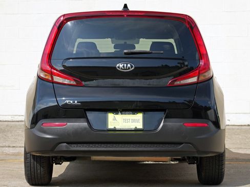 Used 2021 Kia Soul LX FWD image 10