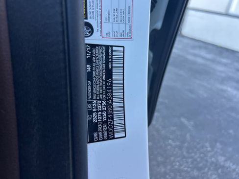 Used 2018 Mercedes-Benz E 300 image 44