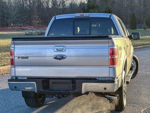 Used 2013 Ford F150 Lariat w/ Lariat Chrome Pkg image 12