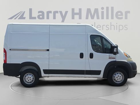 Used 2021 RAM ProMaster 2500 FWD image 6