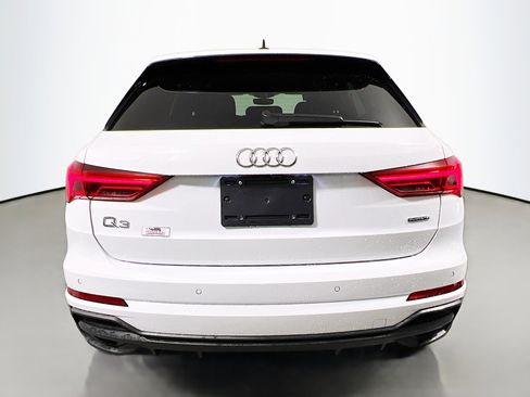 Used 2023 Audi Q3 2.0T Premium Plus w/ Premium Plus Package image 6