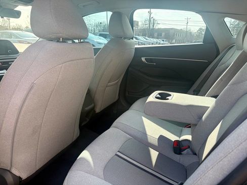 Used 2022 Hyundai Sonata SEL w/ Convenience Package image 10