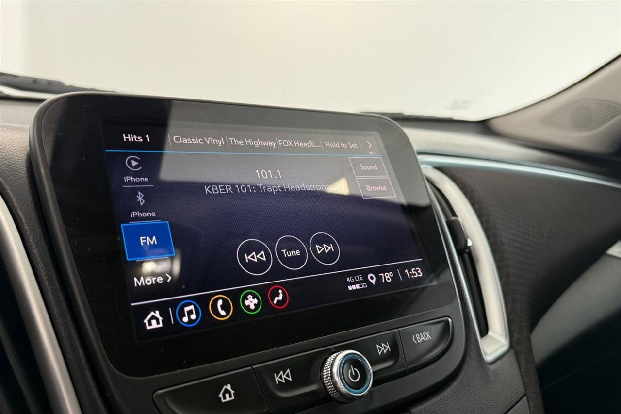 Used 2022 Chevrolet Malibu LT FWD image 18