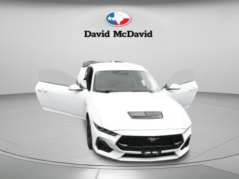 Used 2025 Ford Mustang GT RWD image 41