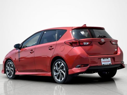 Used 2017 Toyota Corolla iM w/ Carpet Mat Package FWD image 3