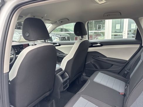 New 2026 Volkswagen Taos S image 17