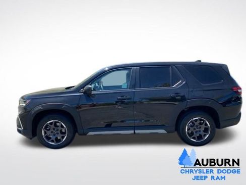 Used 2023 Honda Pilot LX image 4