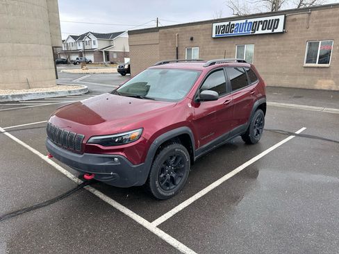 Used 2020 Jeep Cherokee Trailhawk w/ Comfort/Convenience Group image 3