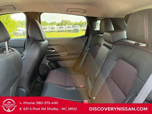 Certified 2025 Nissan Kicks SR FWD image 31