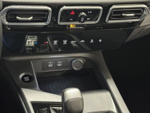 Used 2026 Nissan Sentra SV w/ Floor Mat Package FWD image 15