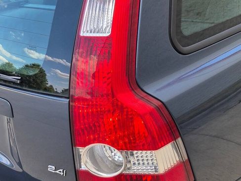 Used 2007 Volvo V50 2.4i FWD image 24