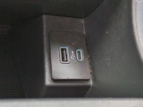 Certified 2022 Ford Edge SEL image 21