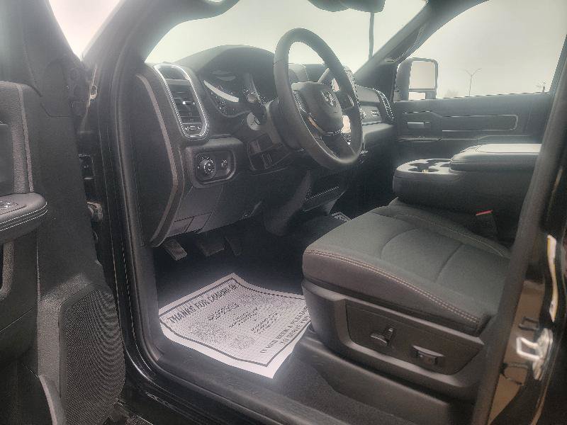 Used 2025 RAM 2500 Big Horn AWD/4WD image 10