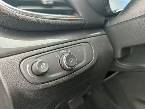 Used 2018 Buick Encore Preferred image 16