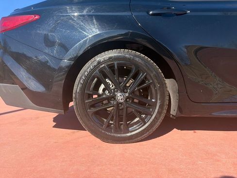 Used 2025 Toyota Camry SE image 35